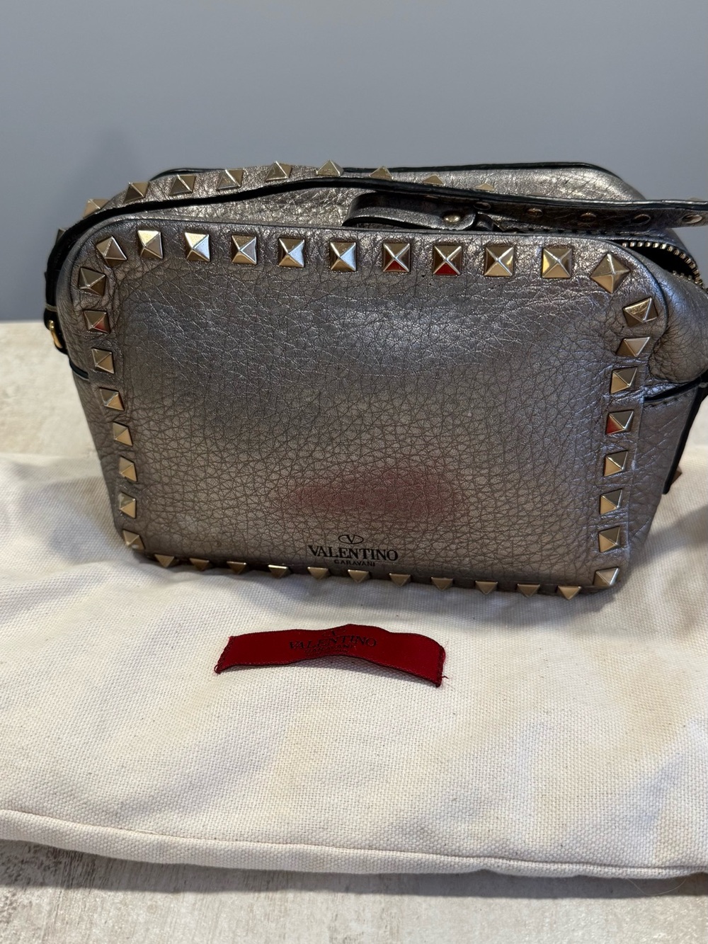Authentic Valentino Garavani Metallic Rockstud Crossbody - Silver